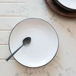 Assiette à dessert en grès avec liserai noir D19,2cm - blanc
