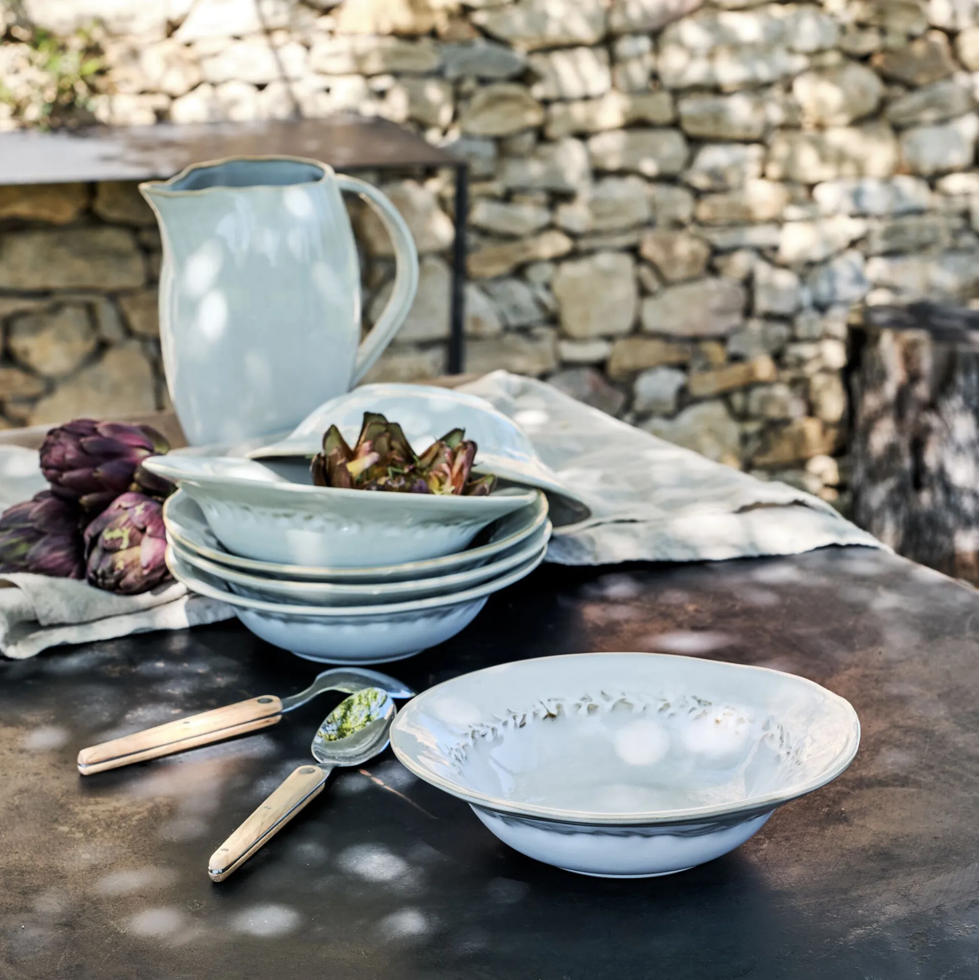 Assiette creuse en grès D22,5cm - beige alpilles