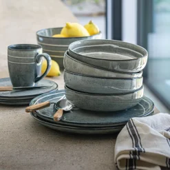 Assiette plate à rayures en grès D27,5cm - bleu calaluna