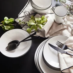 Assiette plate en grès avec liseré noir D26,8cm - blanc