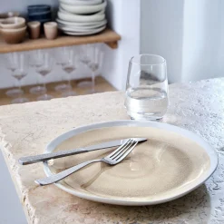 Assiette plate en grès D27,5cm - beige alpilles