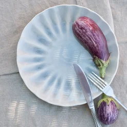 Assiette plate ondulée en grès D26,5cm - bleu