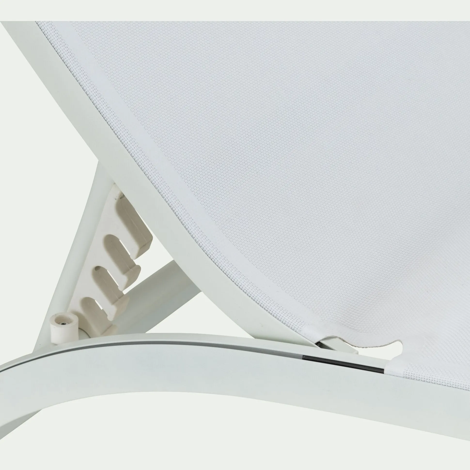 Bain de soleil en aluminium et textilène - blanc