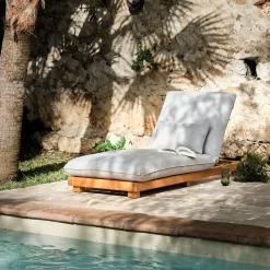 Bain de soleil en eucalyptus avec matelas - gris