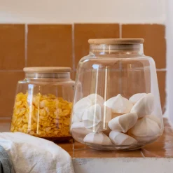 Bocal conique en verre avec couvercle en bambou 2,2L - transparent