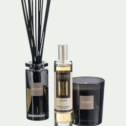 Bougie parfumée senteur Cèdre 180g