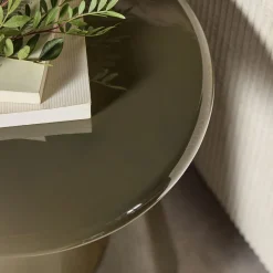 Bout de canapé en bois laqué D35xH45cm - vert