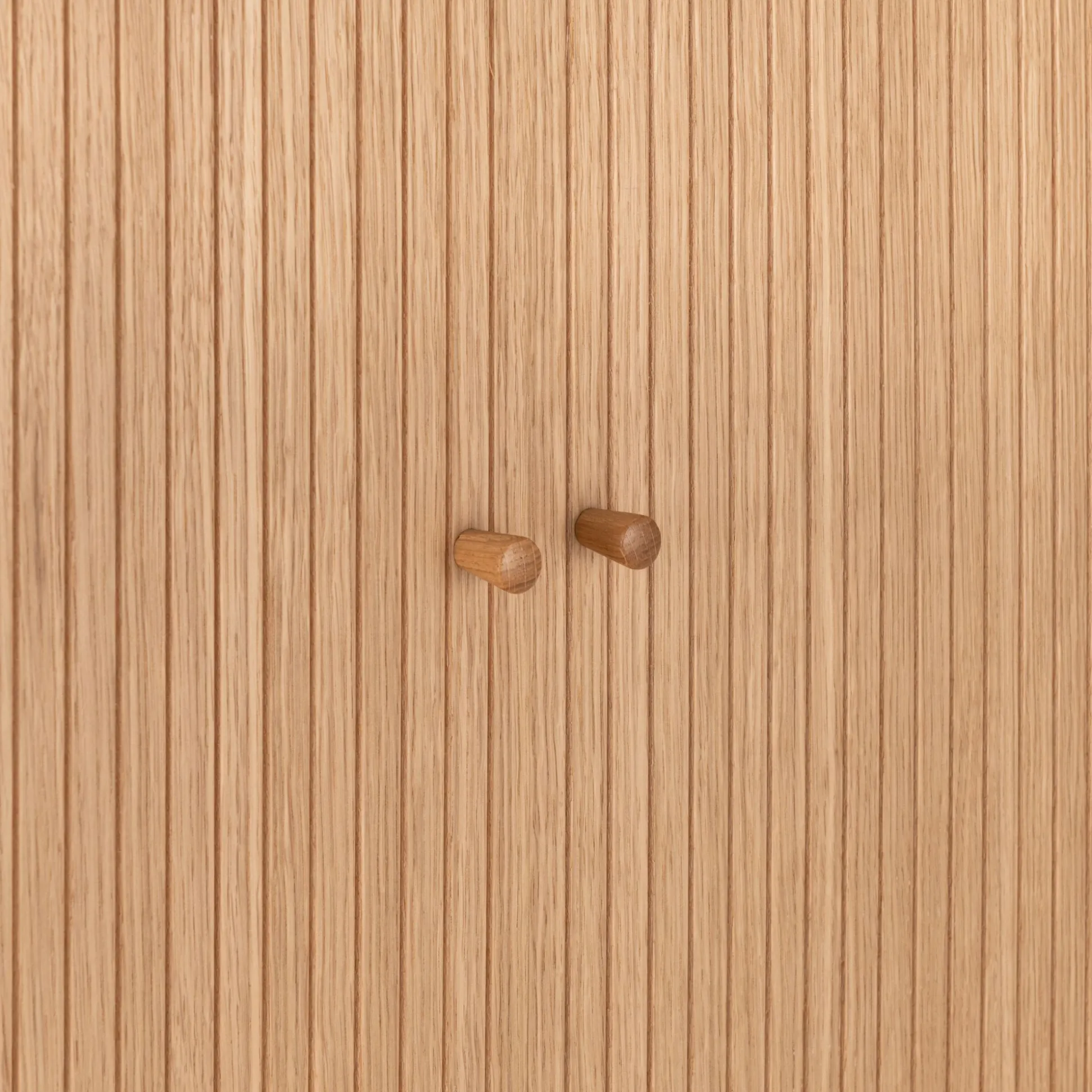 Buffet ovale en bois cannelé - bois clair