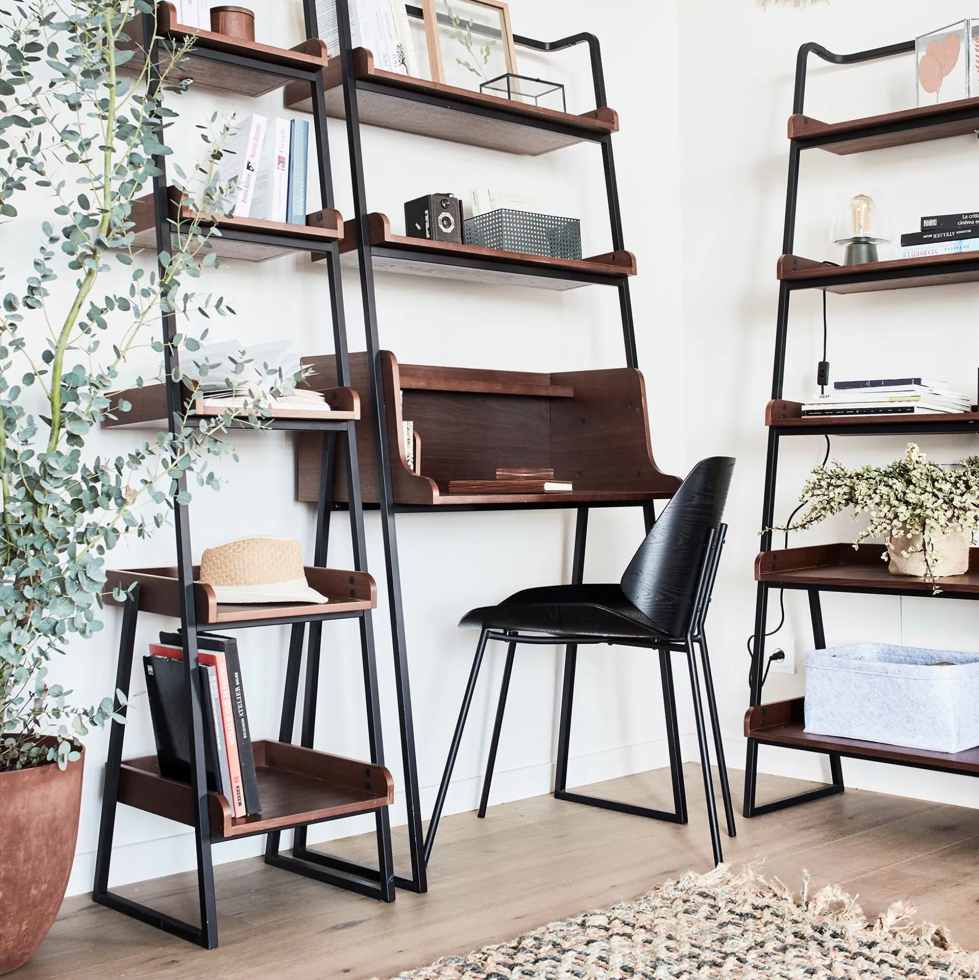 Bureau plaqué noyer et métal noir avec 2 tablettes L80cm - bois foncé