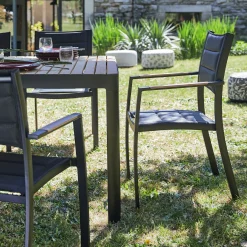 Chaise de jardin avec accoudoirs en aluminium et textilène - noir