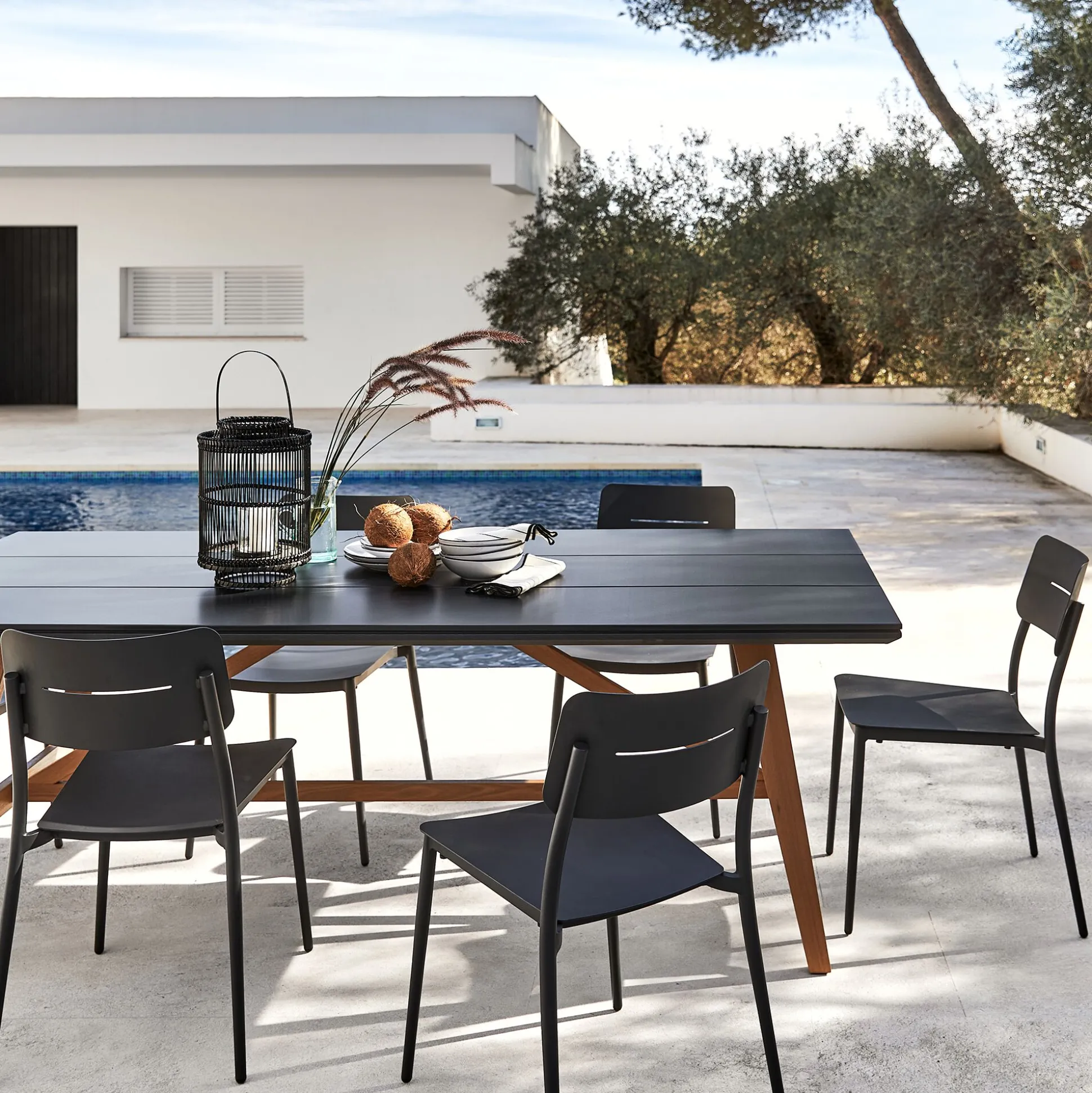 Chaise de jardin empilable en aluminium - noir