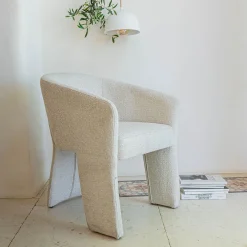 Chaise de repas contemporaine avec accoudoirs en tissu - beige