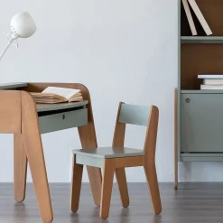 Chaise enfant en acacia - vert olivier