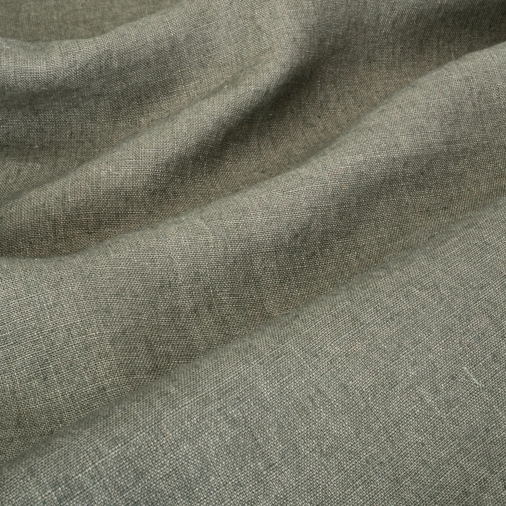 Chemin de table en lin lavé 50x150cm - vert cèdre