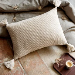Coussin à pompons tricoté en coton 35x50cm - beige roucas