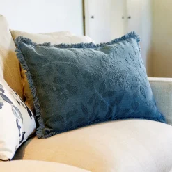 Coussin en coton motif feuille en tissage jacquard finition franges 40x60cm - vert eucalyptus