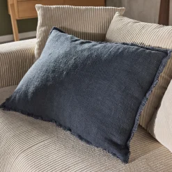 Coussin frangé en lin 50x70cm - bleu
