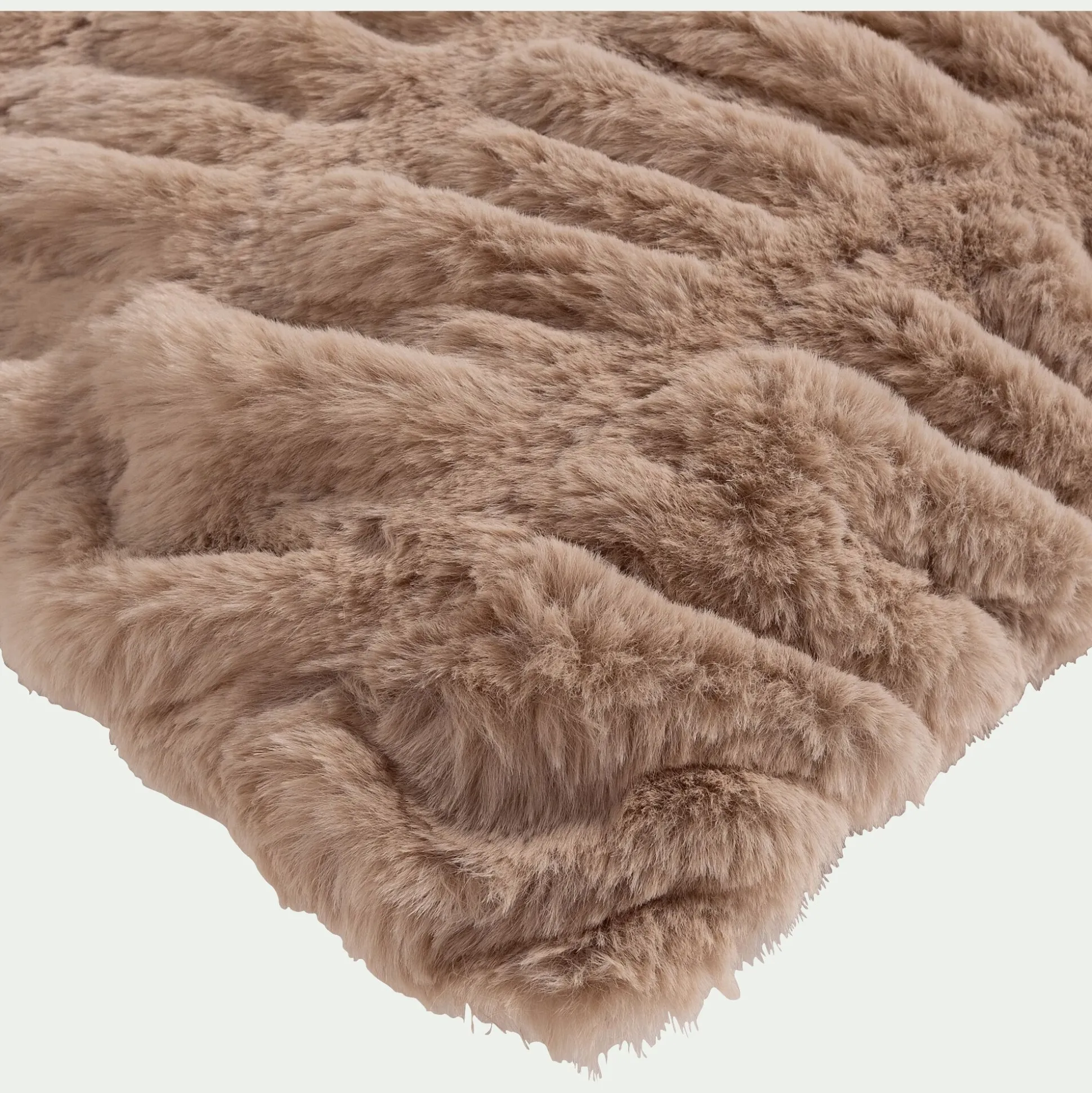 Coussin imitation fourrure 45x45cm - beige alpilles