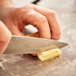 Couteau chef en inox et bois d'olivier 28cm - naturel