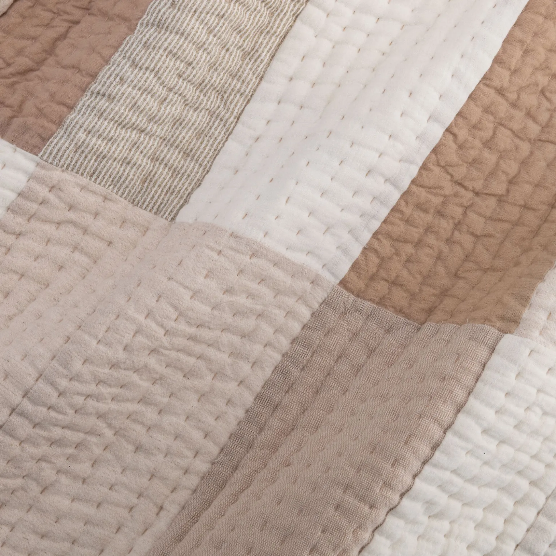 Couvre-lit patchwork en coton 230x250cm - beige