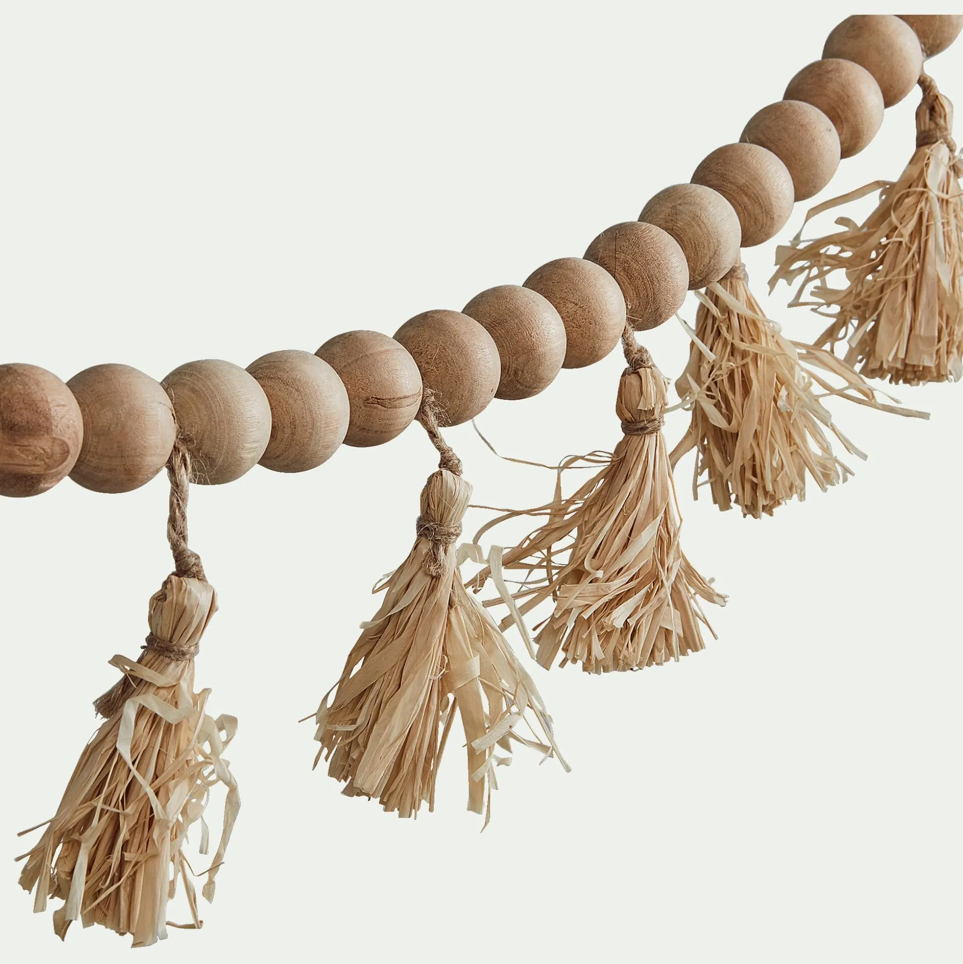Guirlande perles de bois et pompons en raphia - naturel L155cm