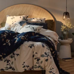 Housse de couette 240x220cm et 2 taies d'oreiller 63x63cm en coton lavé à motif floral - blanc