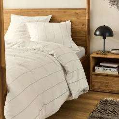 Housse de couette 240x220cm et 2 taies d'oreiller 65x65cm en flanelle de coton à rayures - blanc