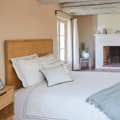 Linge de lit brodé en coton lavé - blanc ventoux