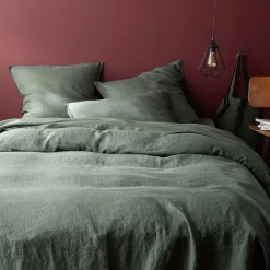 Linge de lit uni en lin lavé - vert cèdre