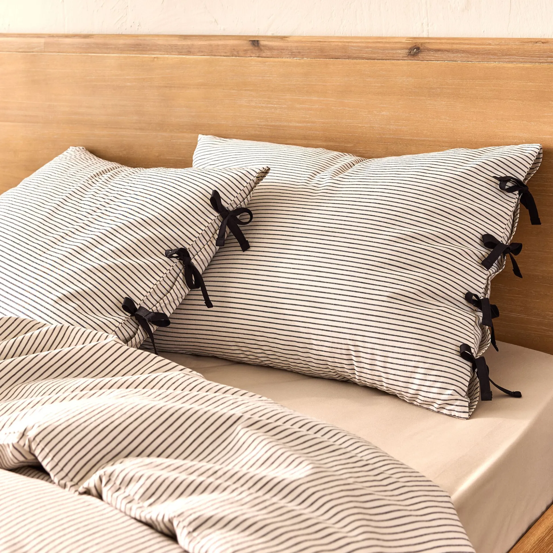 Lot de 2 taies d'oreiller rayées en coton lavé 50x70cm - blanc