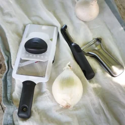 Mandoline à main en pvc et lame en inox - blanc