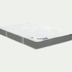 Matelas Bultex en mousse accueil équilibré soutien ferme 140x200cm