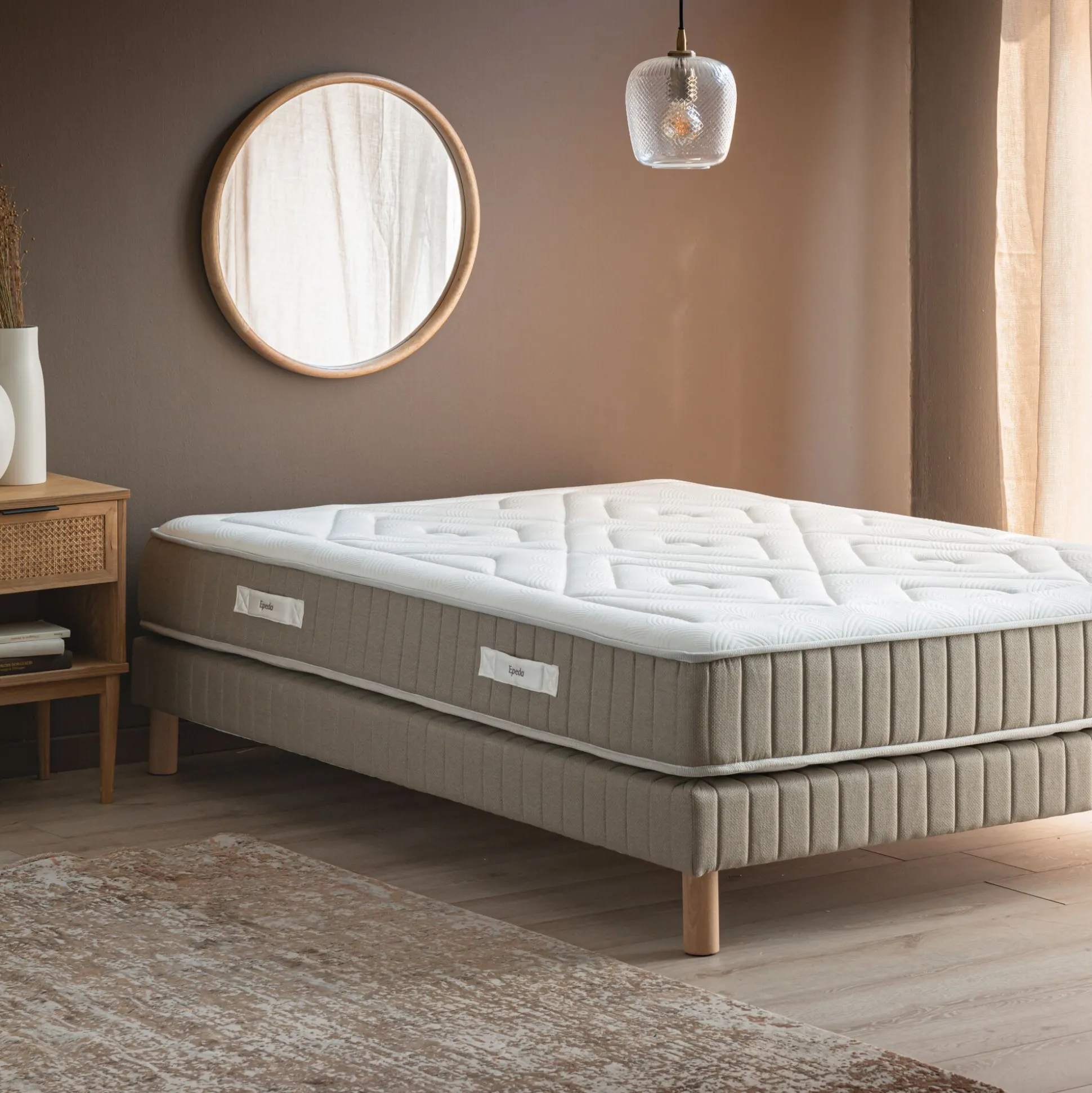 Matelas Epeda à ressorts accueil équilibré - 180x200cm