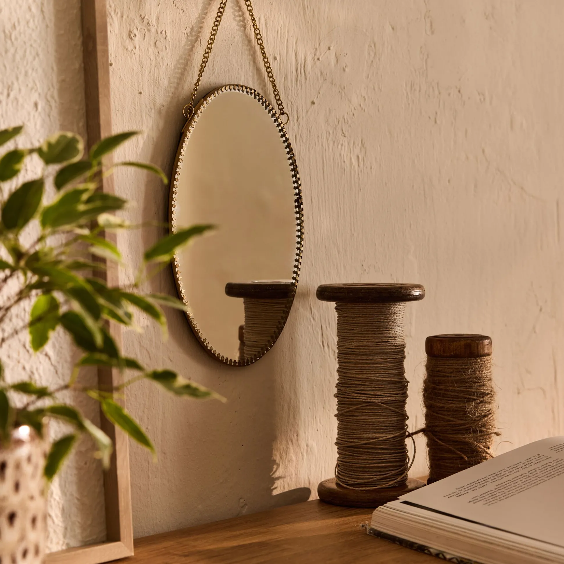 Miroir mural ovale en laiton 15x22,5cm - doré