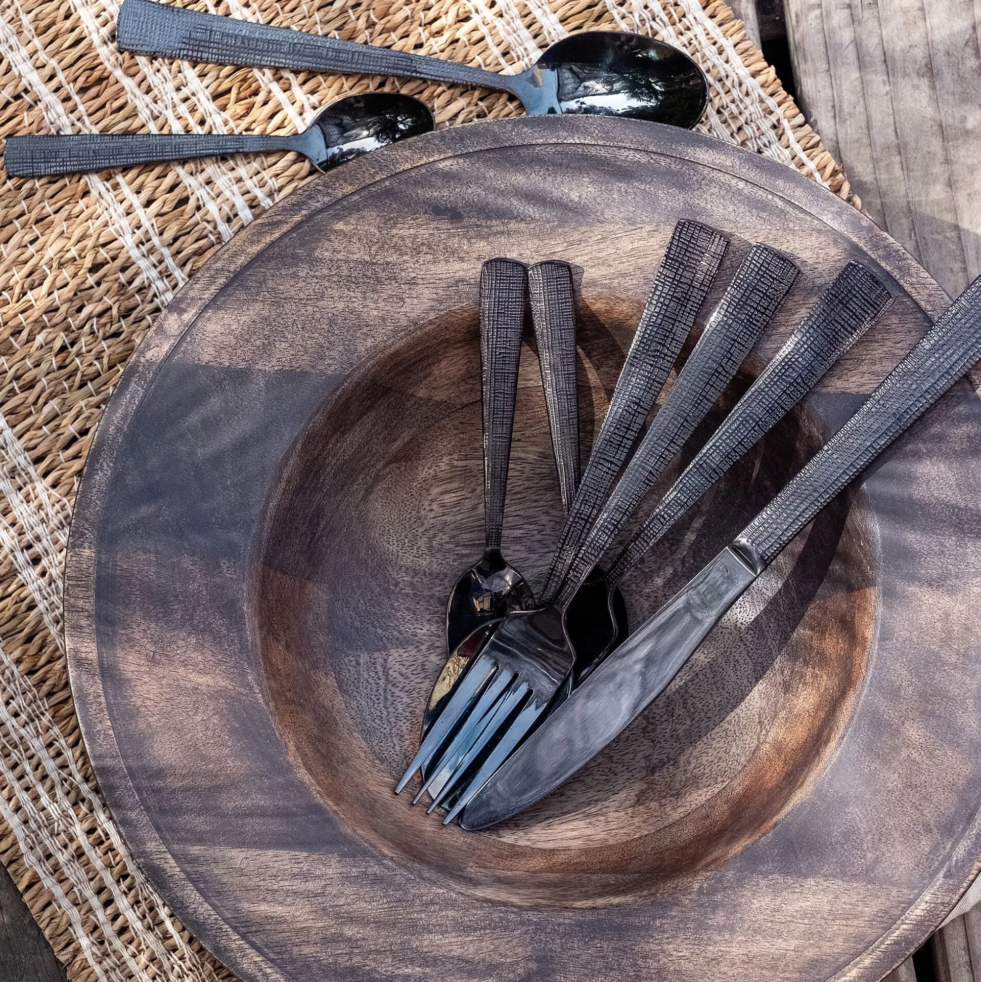 Ménagère 16 pièces en inox noir