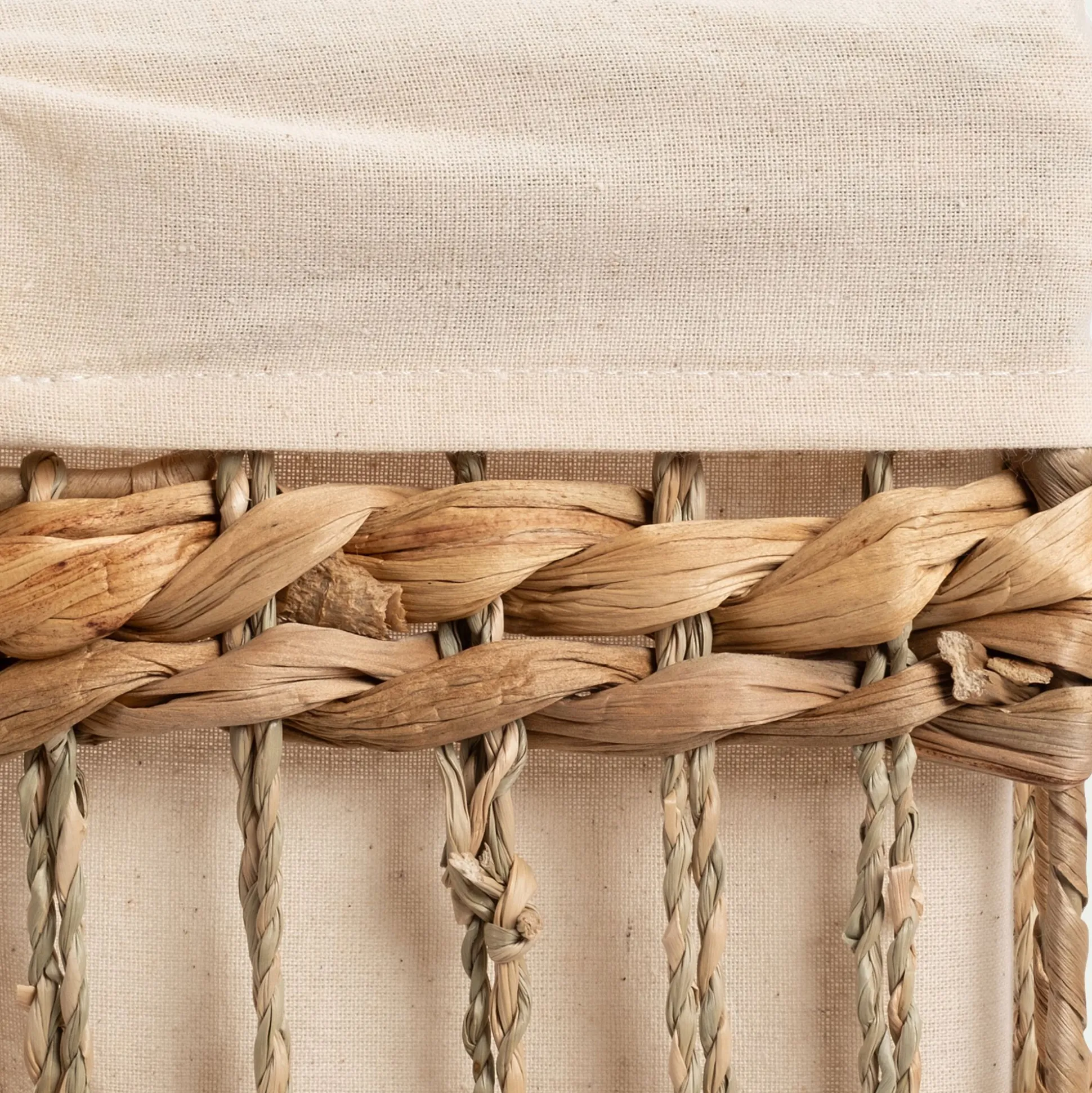 Panier de rangement en jacinthe d'eau 30x30cm - naturel