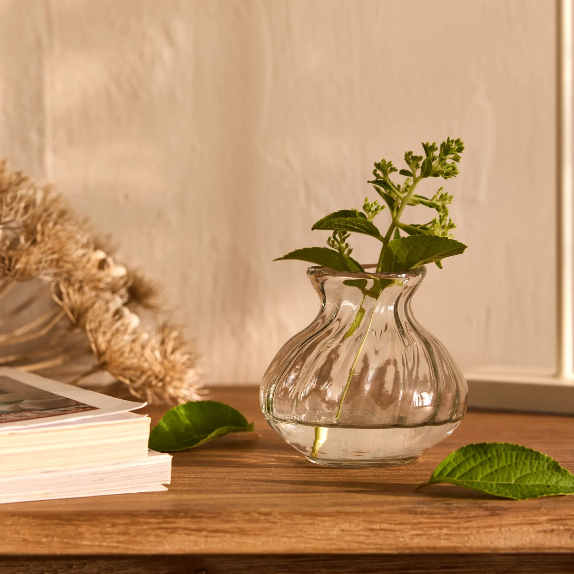 Petit vase en verre à vagues 9,5cm - transparent