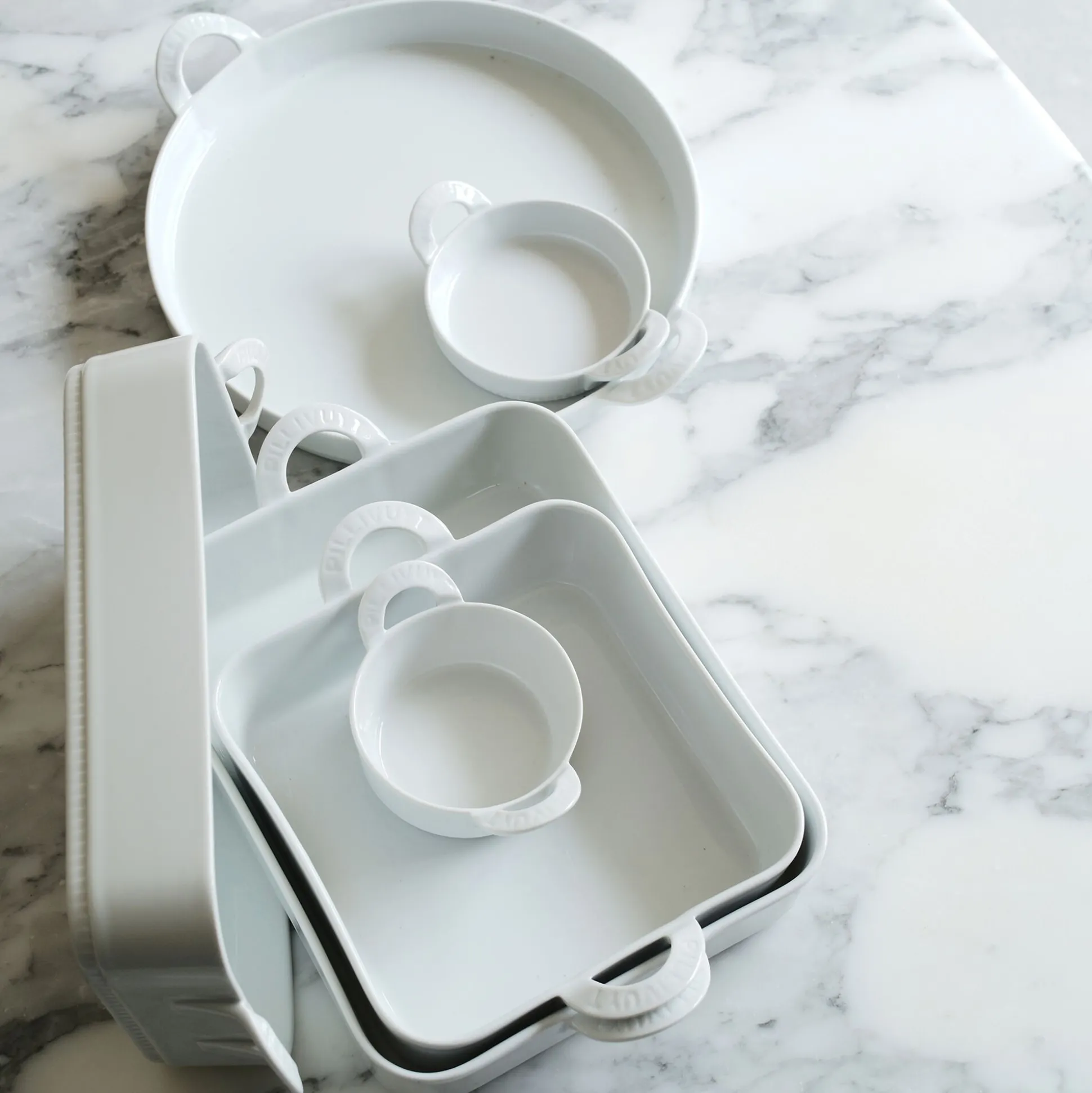 Plat à lasagnes en porcelaine - blanc