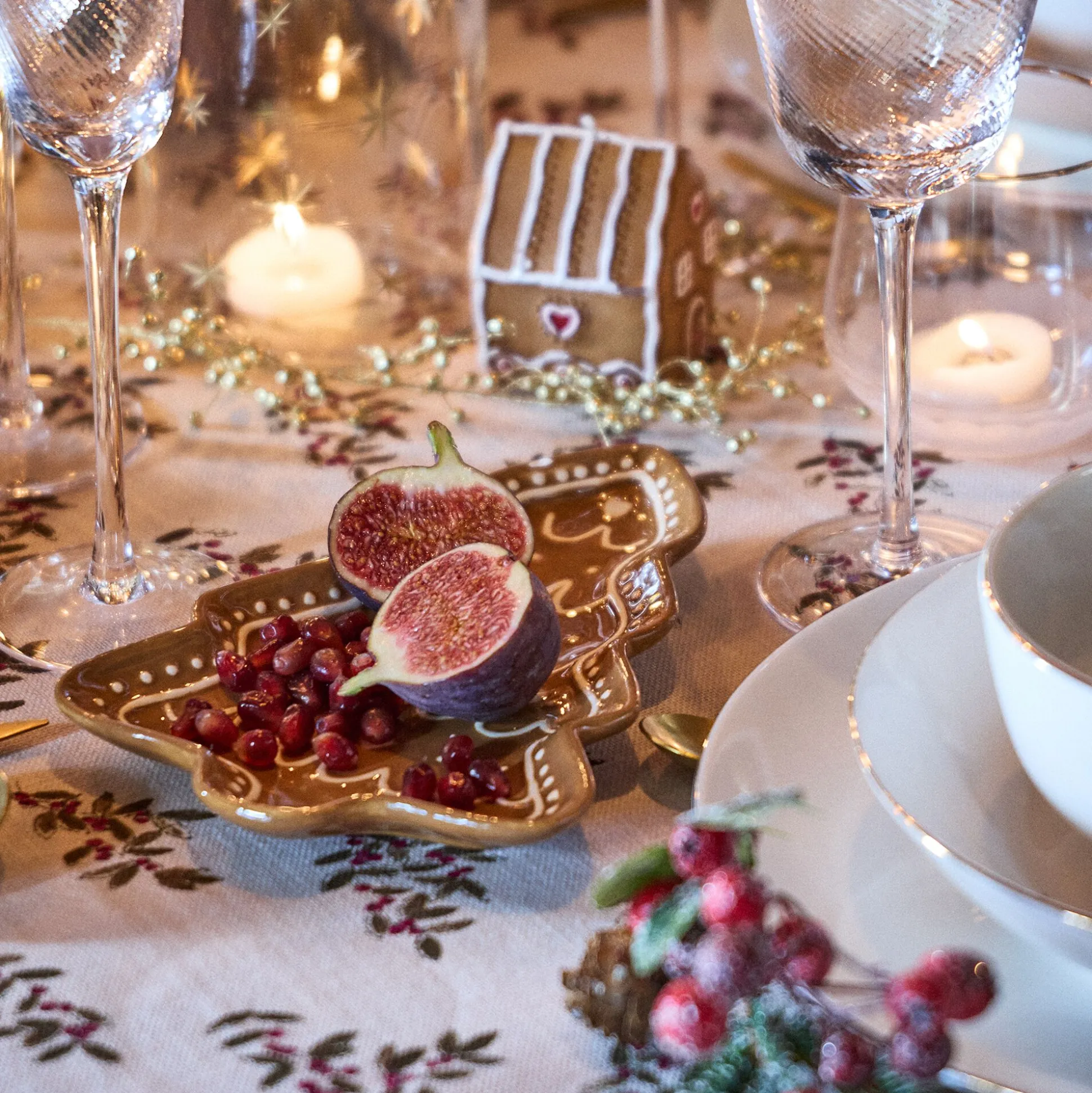 Plateau décoratif forme sapin pain d'épice en dolomite 20x14,4cm - marron