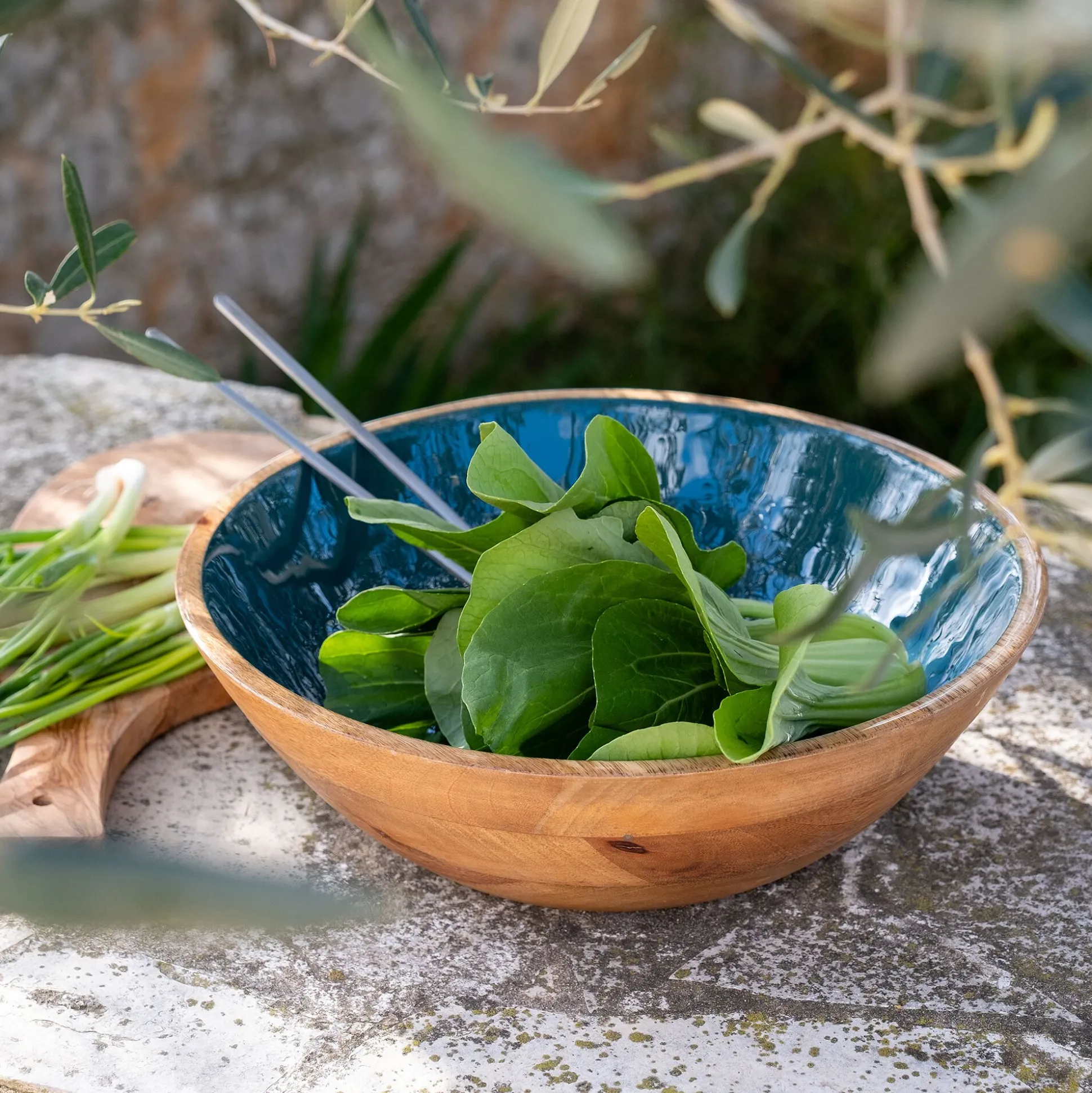 Saladier en bois de manguier D29cm - bleu prusse