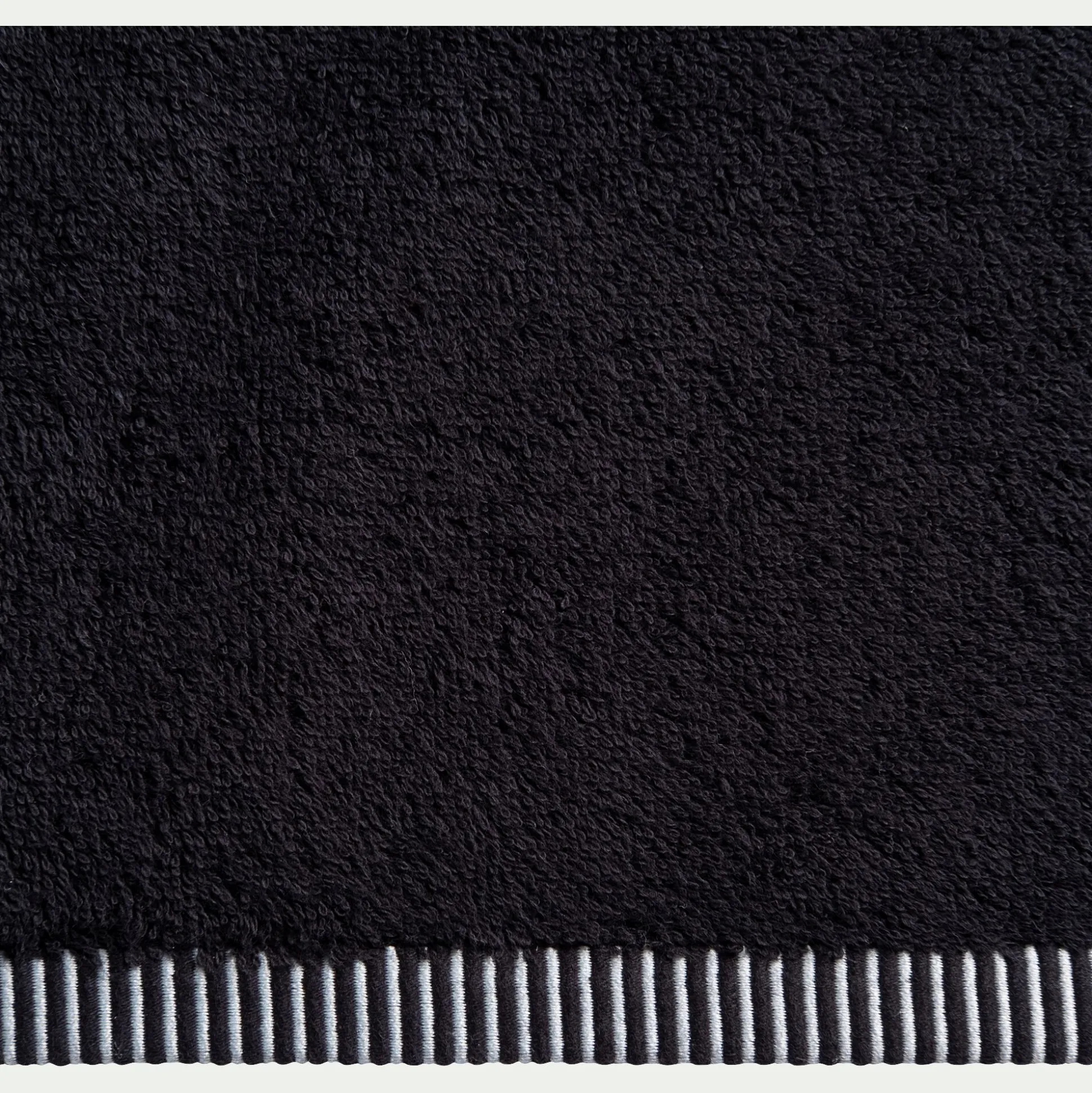 Serviette de bain brodé en coton - noir 50x100cm