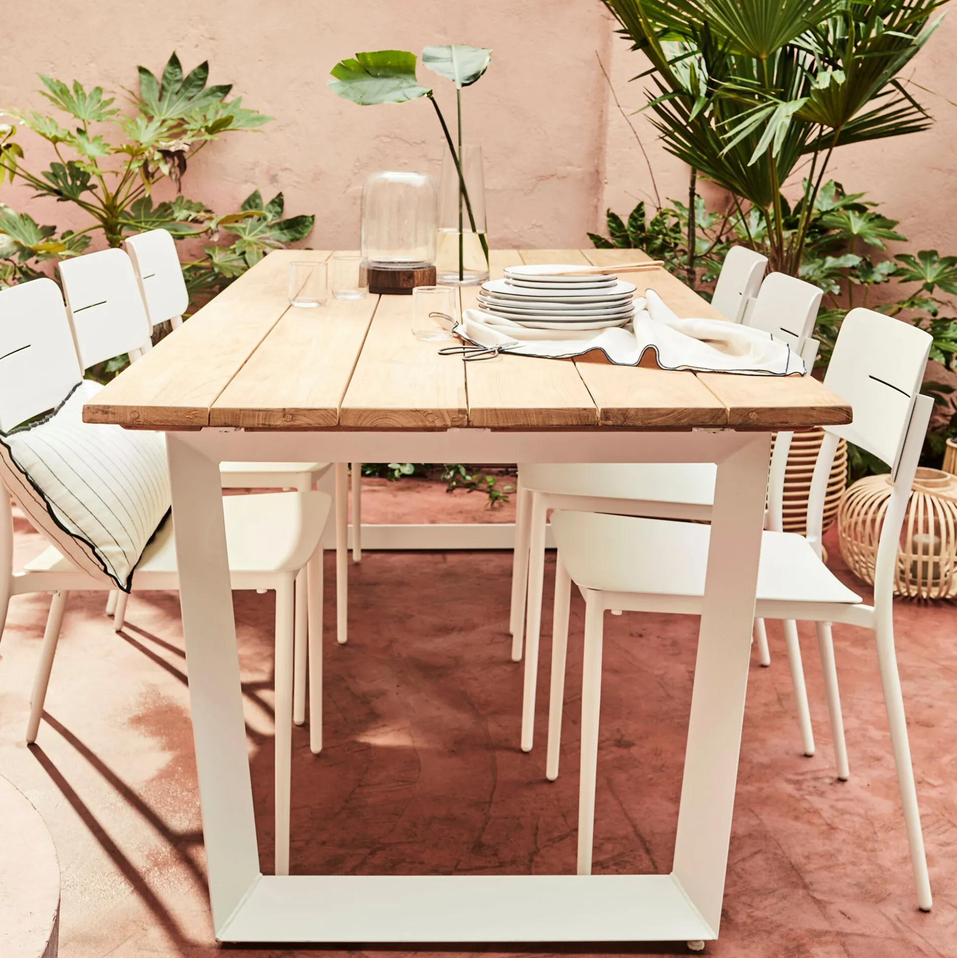 Table de jardin en teck et aluminium - bois clair (8 places)