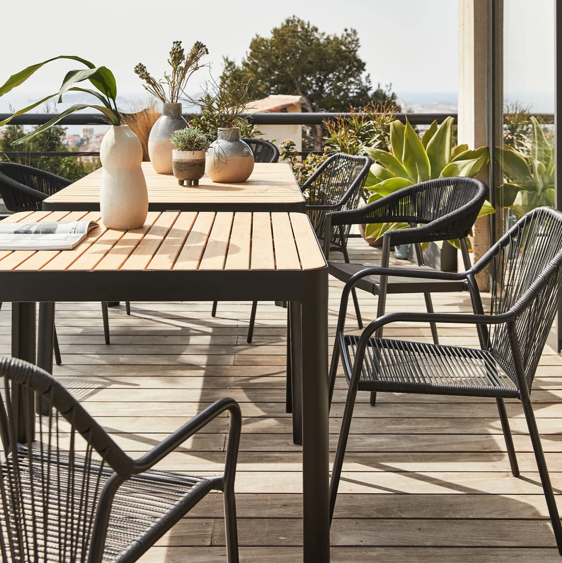 Table de repas jardin en aluminium et teck - bois clair (6 places)