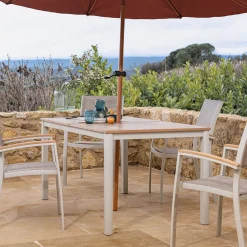 Table de repas jardin extensible en eucalyptus et aluminium - blanc écru (8 à 12 places)