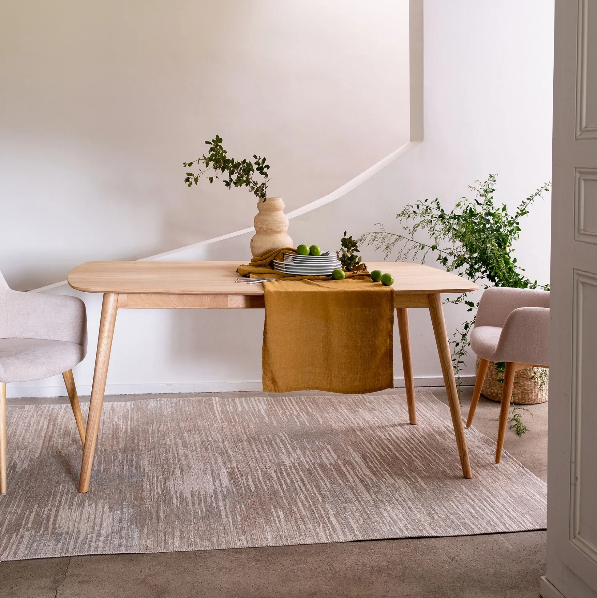 Table de repas rectangulaire en bois de chêne - bois clair (6 places)