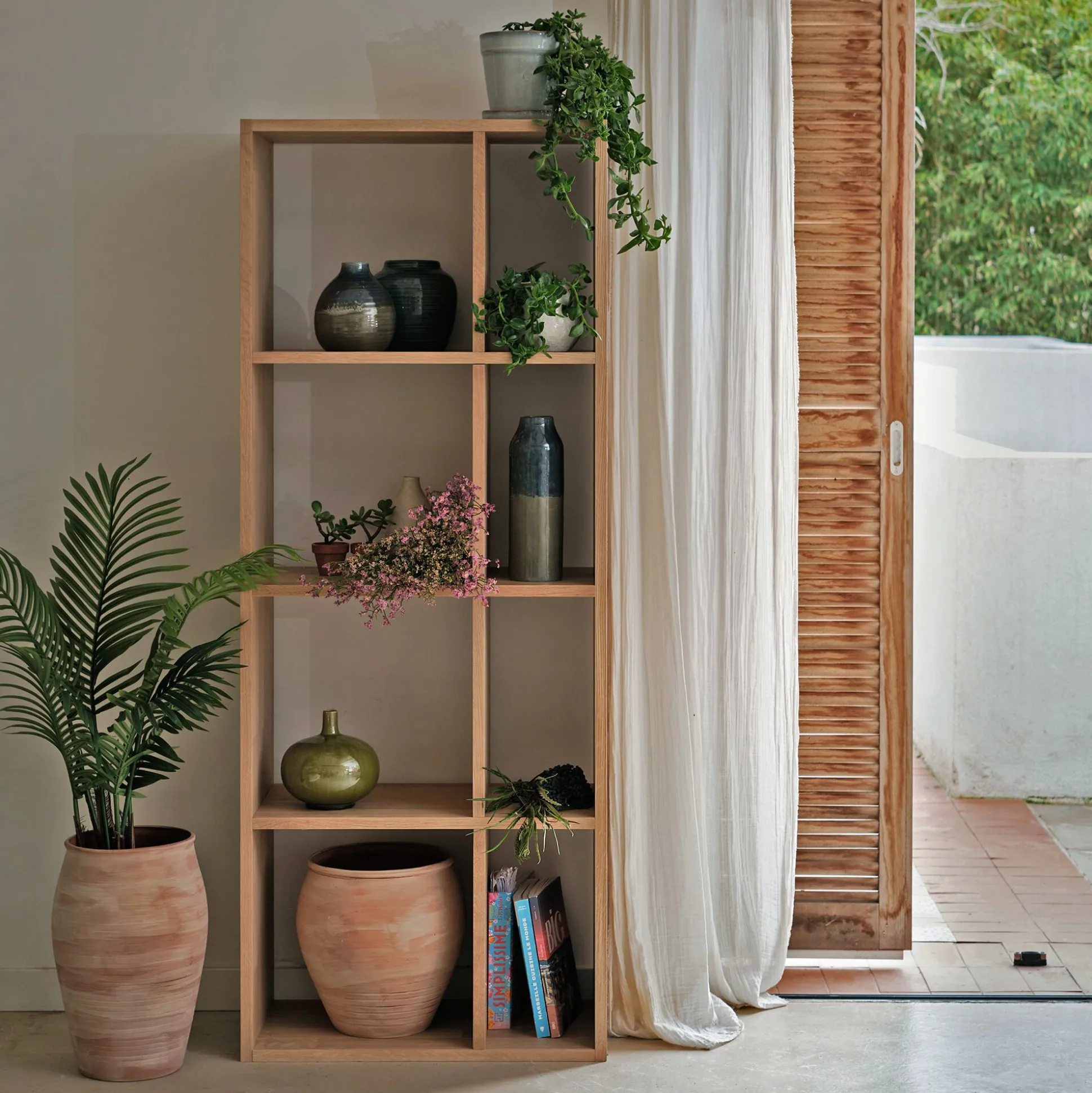 Étagère 8 cases en chêne lamellé - bois clair