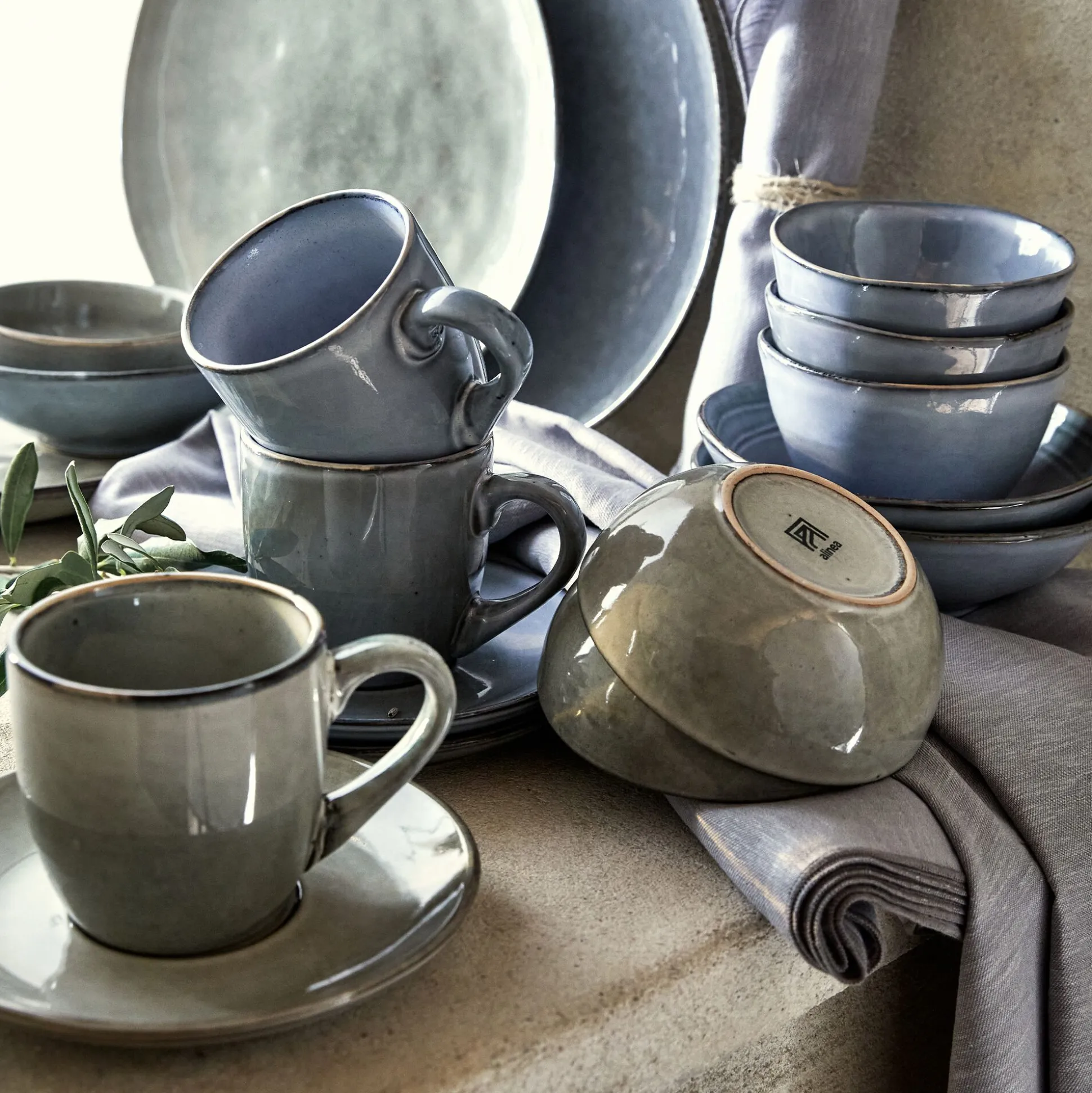 Tasse et soucoupe petit-déjeuner en grès 22cl - vert