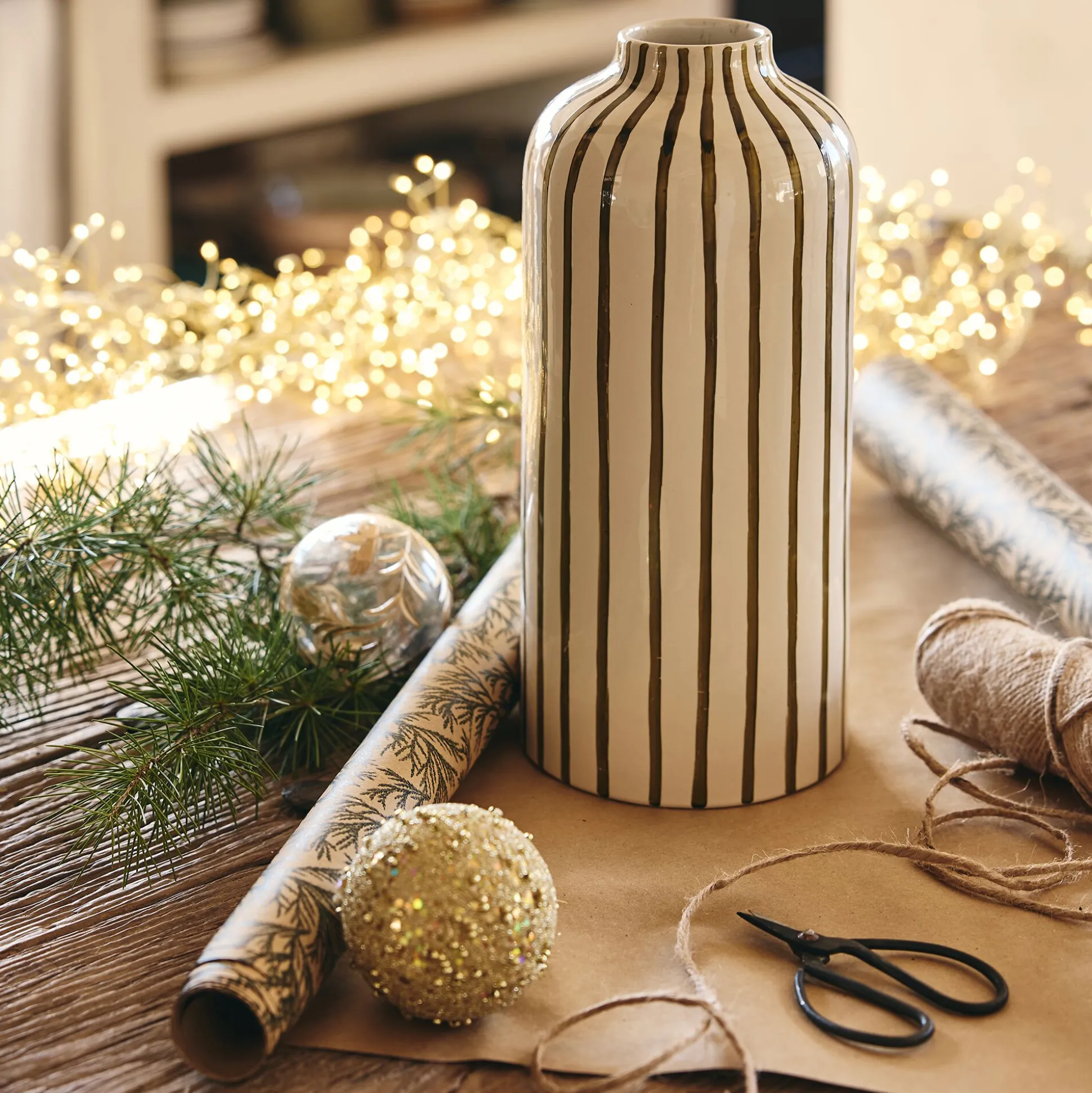 Vase à rayures en grès H30cm - vert